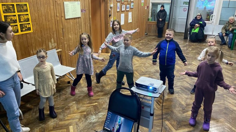 В Нововолковском СДК играли и танцевали дети
