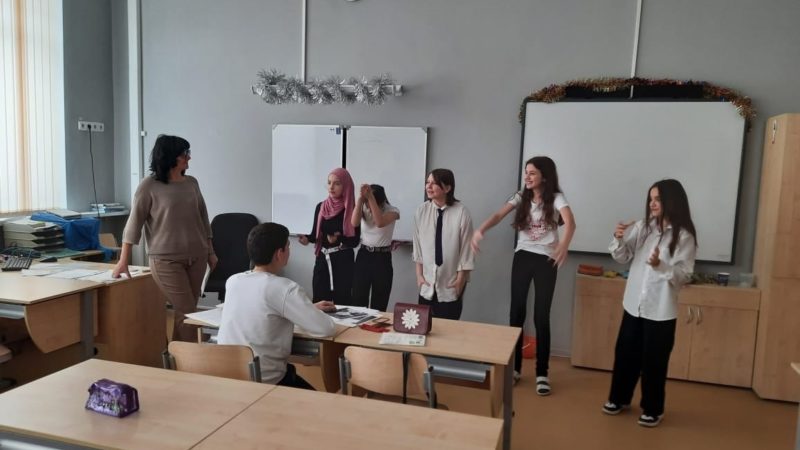 Тучковские школьники разыгрывали сценки