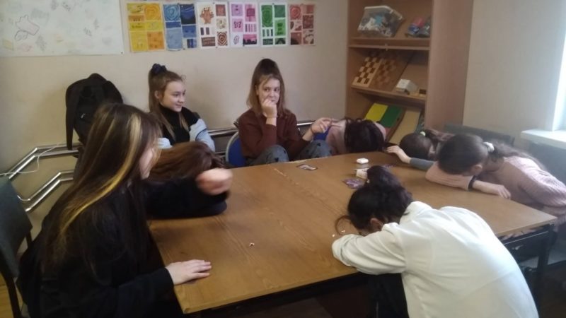 Орешковцы интересно провели время в библиотеке