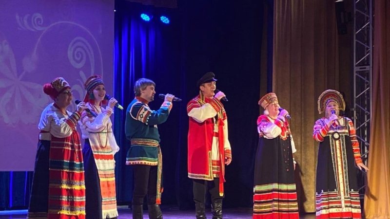 В Тучковском ЦКиИ выступили местные артисты