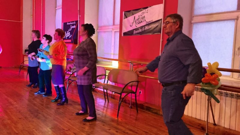 В Тучковском ЦКиИ «зажигали» долголеты