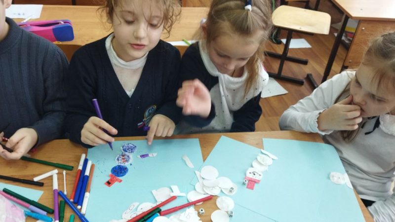 Снеговик стал героем игр рузских школьников