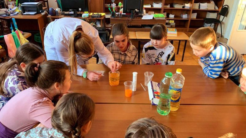 Лавовая лампа – своими руками в Рузской библиотеке