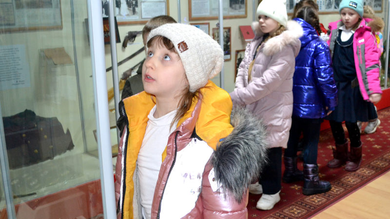 Покровские школьники посетили музей Рузской милиции
