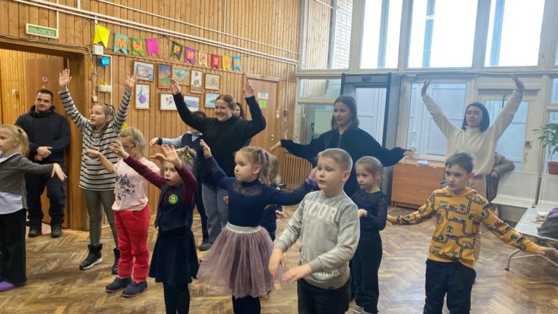 Нововолковцы отвечали на вопросы по диснеевским мультфильмам