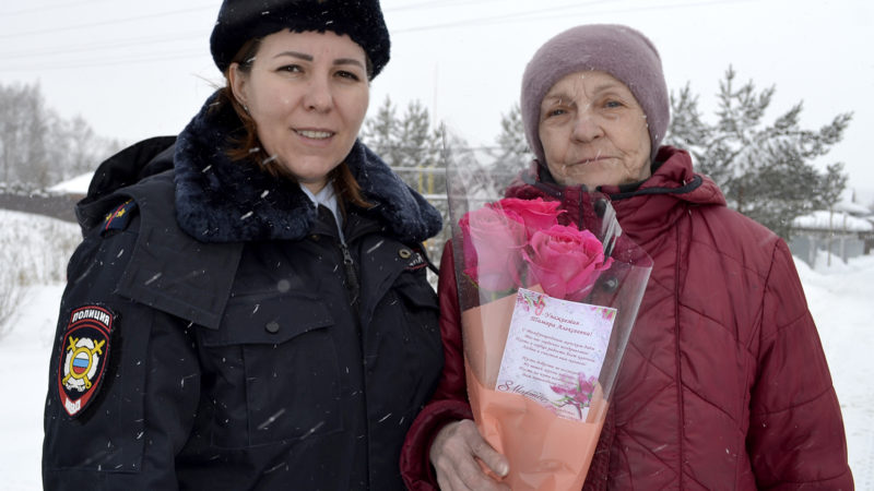 Вдов погибших сотрудников органов внутренних дел навестили рузские полицейские