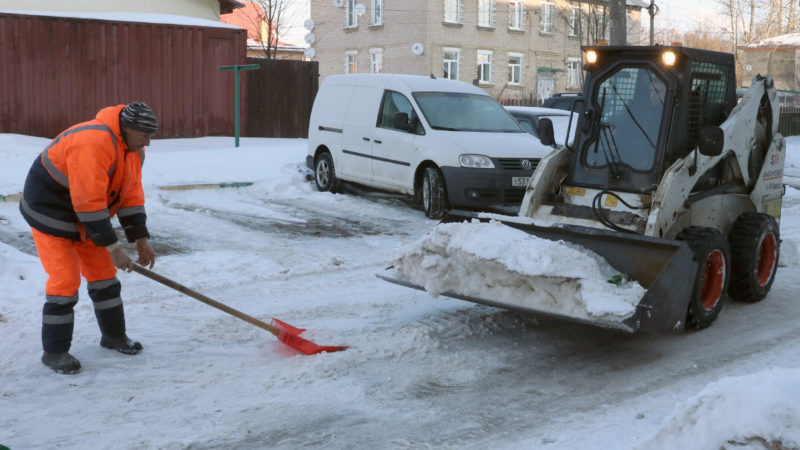В Рузском округе ликвидируют последствия снегопада