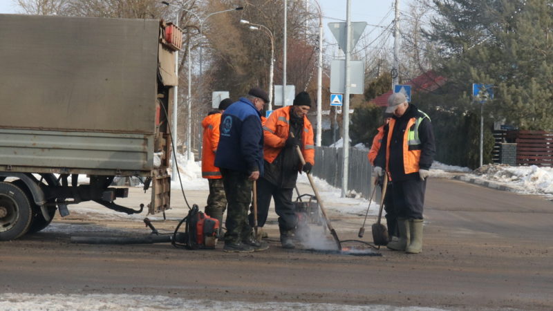 В Рузском округе ремонтируют дорожное покрытие