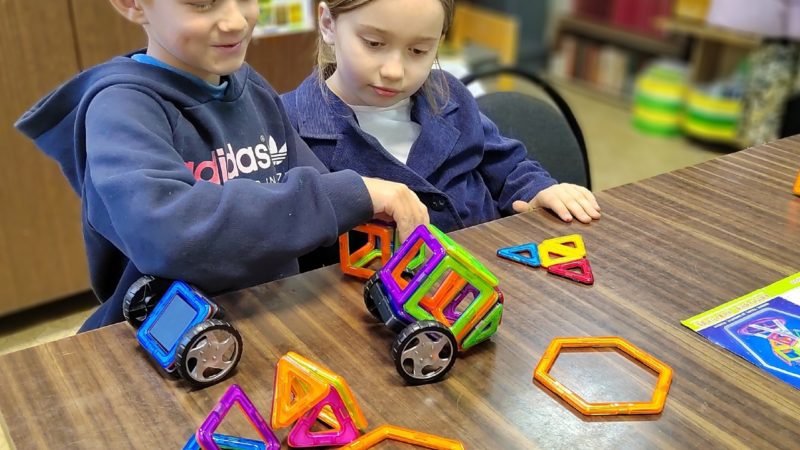 Читать, общаться, играть – в Краснооктябрьской библиотеке