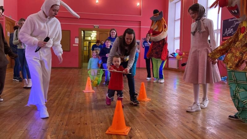 Юные тучковцы участвовали в веселых играх