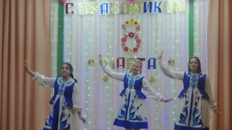 В Ватулинском СДК пели для женщин