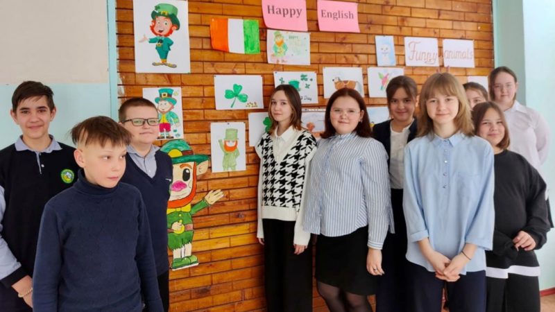 Беляногорские школьники переводили английские стихотворения