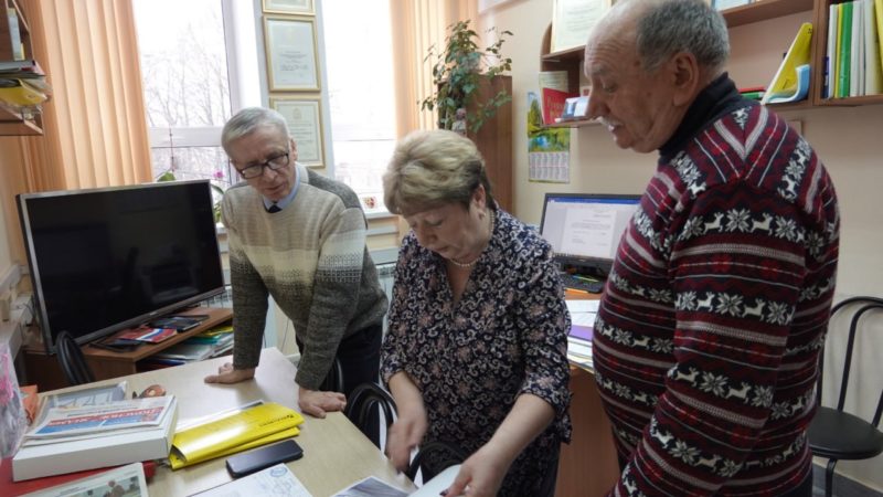 Сотрудники краеведческого музея посетили архив