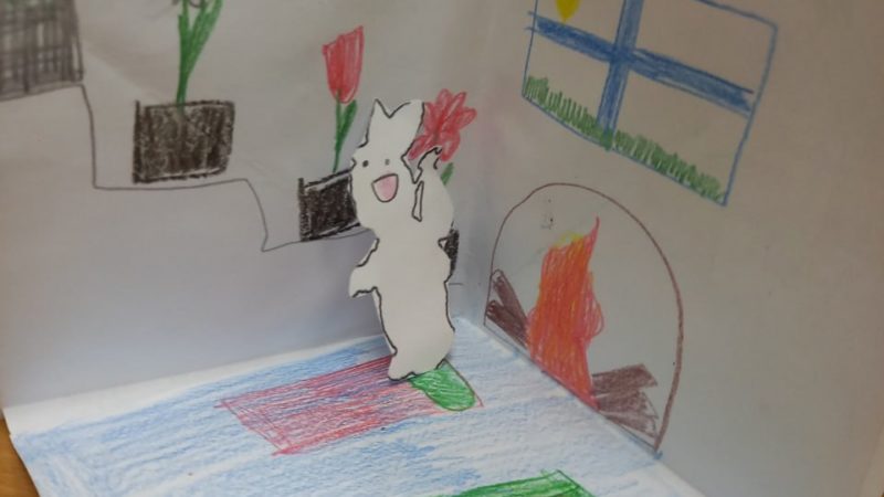 В Нововолковском клубе делали оригинальные открытки