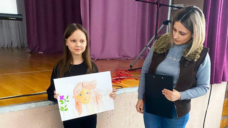 Горбовцы рисовали в СДК