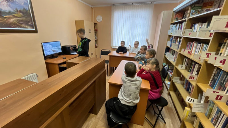 Час о гражданской обороне в Старорузской библиотеке