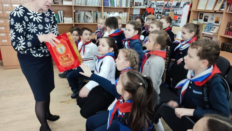 Тучковская библиотека встретила новых читателей