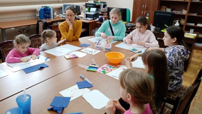 Юные ружане делали открытки не простые – пластилиновые