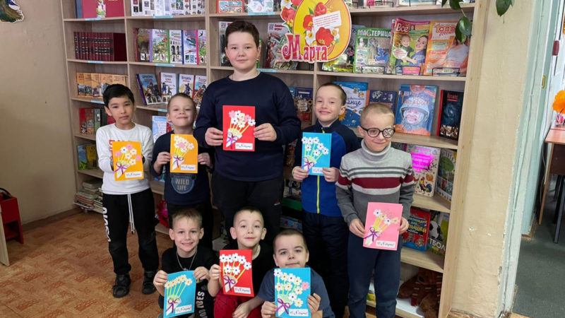 Мастер-класс «Открытка для мамы» для юных жителей Никольского