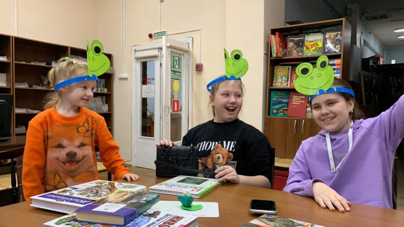 Рузские школьники играли в лягушек