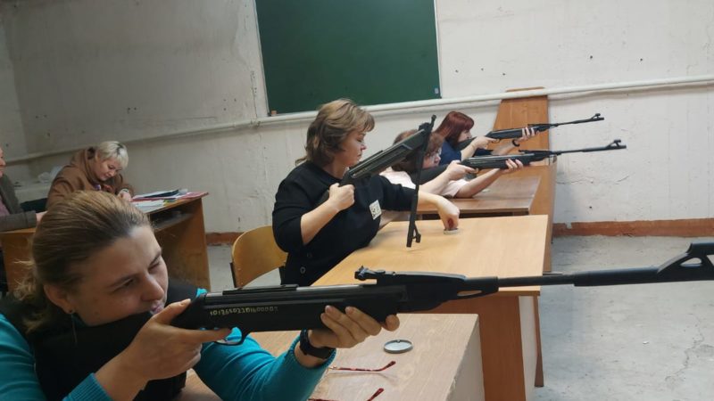 Рузские архивисты стреляли из пневматических винтовок