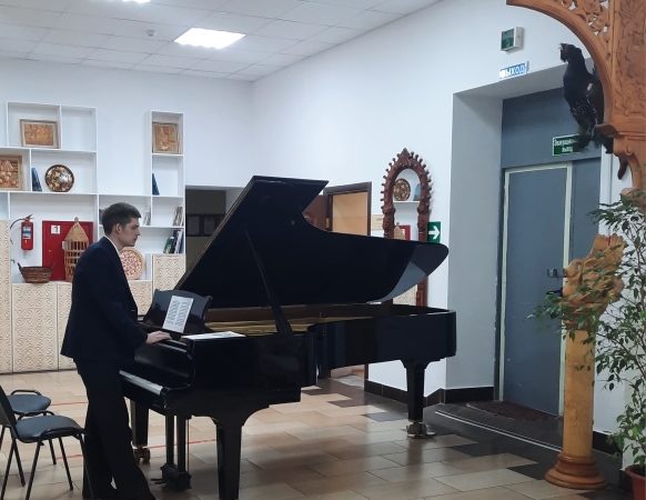 В ДШИ рассказали о детском альбоме Петра Чайковского