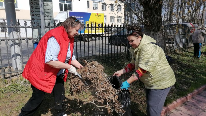 Ружане участвуют в «Месячнике чистоты и благоустройства»