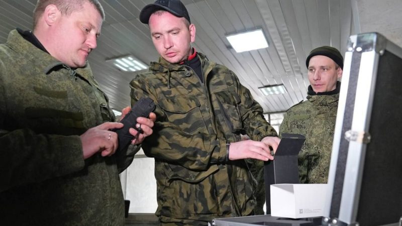 Губернатор оказал помощь бойцам гвардейского Ямпольского мотострелкового полка Кантемировской дивизии