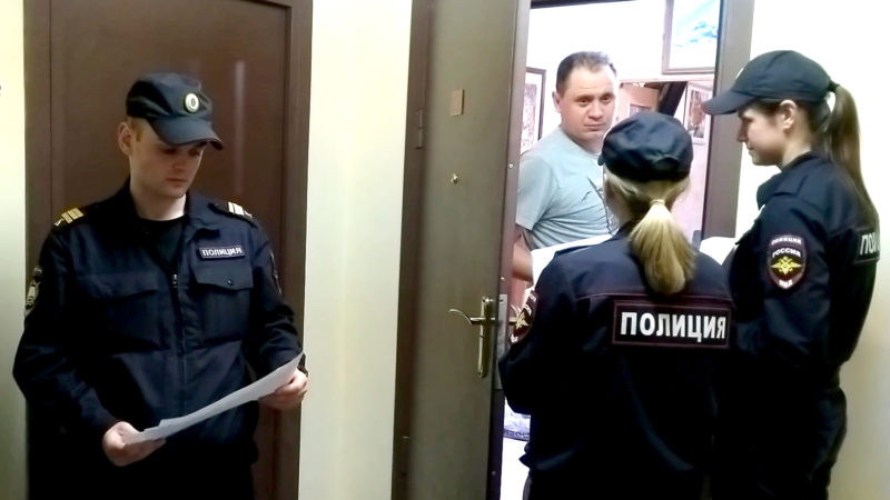 Рузские полицейские и курсанты Университета МВД предостерегли жителей от дистанционного мошенничества