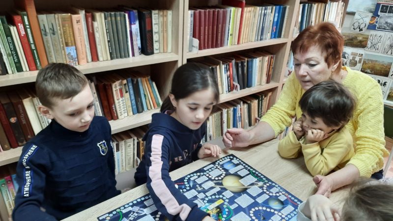 Юные тучковцы поиграли в солнечную систему