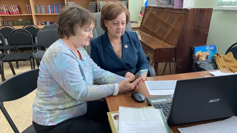 В Тучковской библиотеке – компьютерные курсы для пенсионеров