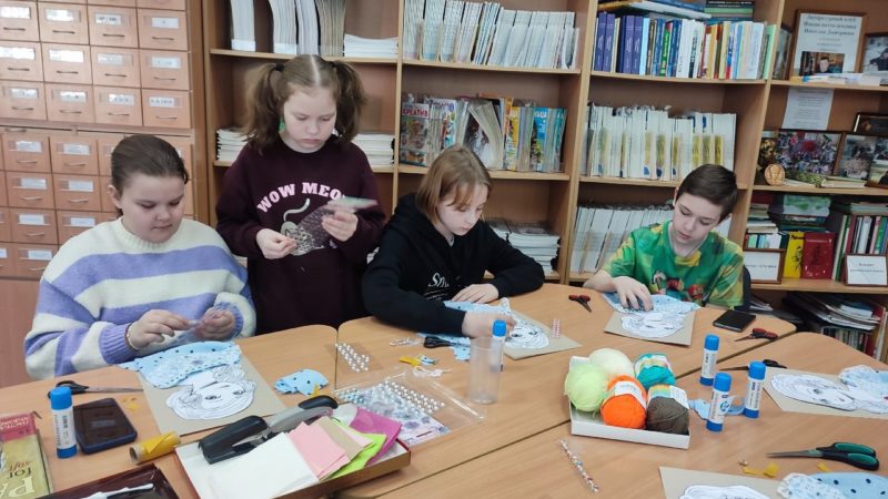 В Тучковской библиотеке делали портреты мам