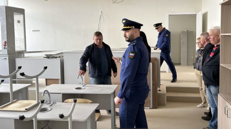 В Тучково надзорные органы проверили ход строительства школы