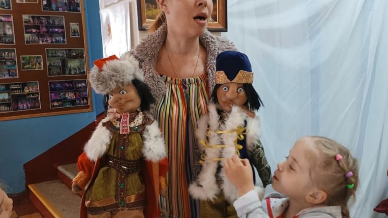 Дороховчане мастерили интересную поделку