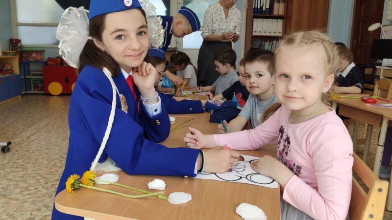 Полицейские и ЮИДовцы – в гостях у сытьковских детсадовцев