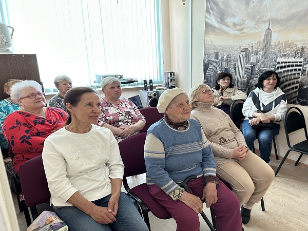Нововолковские пенсионеры узнали садовые лайфхаки