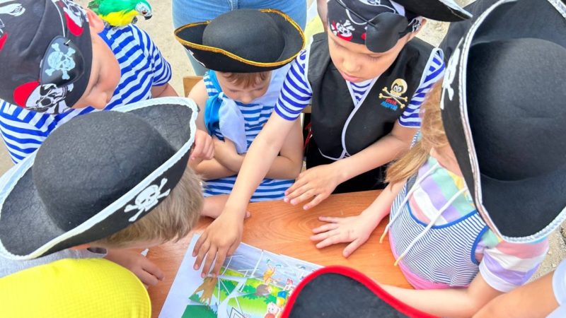 Дороховские первоклассники выполняли задания пиратского квеста