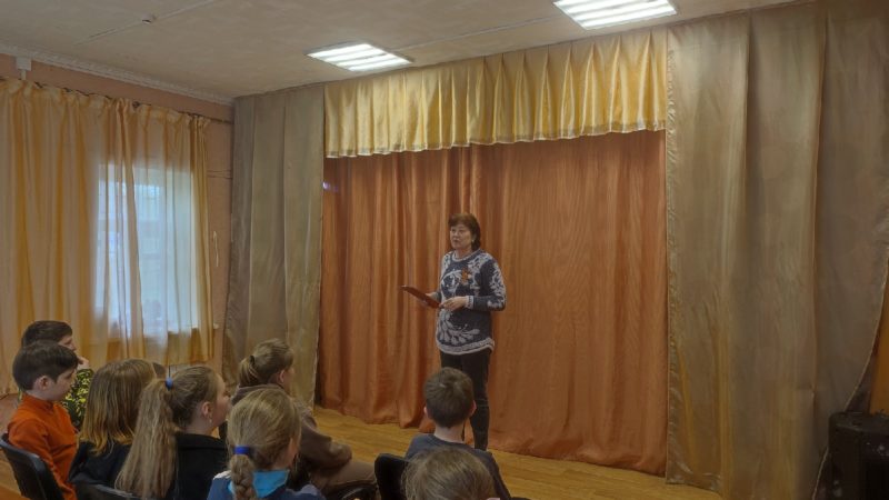 Юные сытьковцы вспоминали песни военных лет