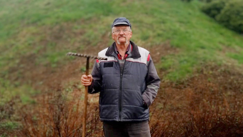 Рузские ветераны милиции облагородили военные памятники