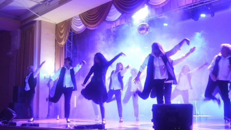 В Тучковском ЦКиИ танцевал «ЭКШН»