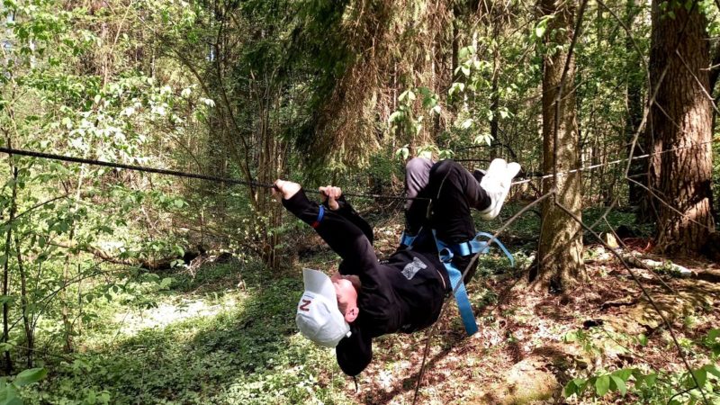 Юнармейцы освоили навесную переправу