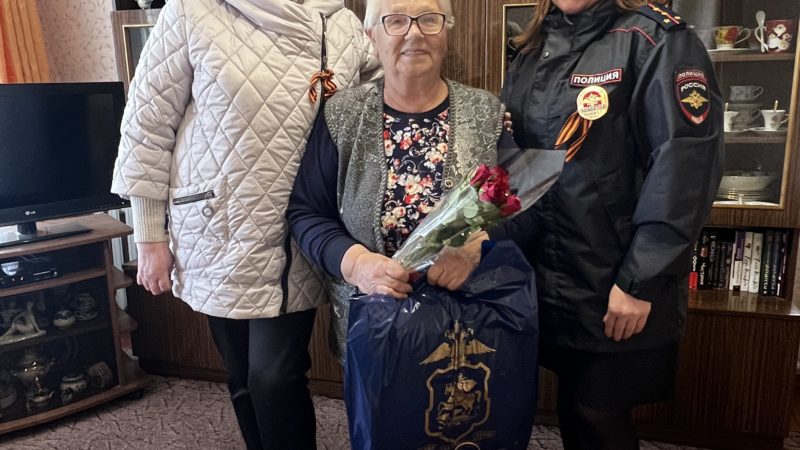 Опять встречают Великую Победу