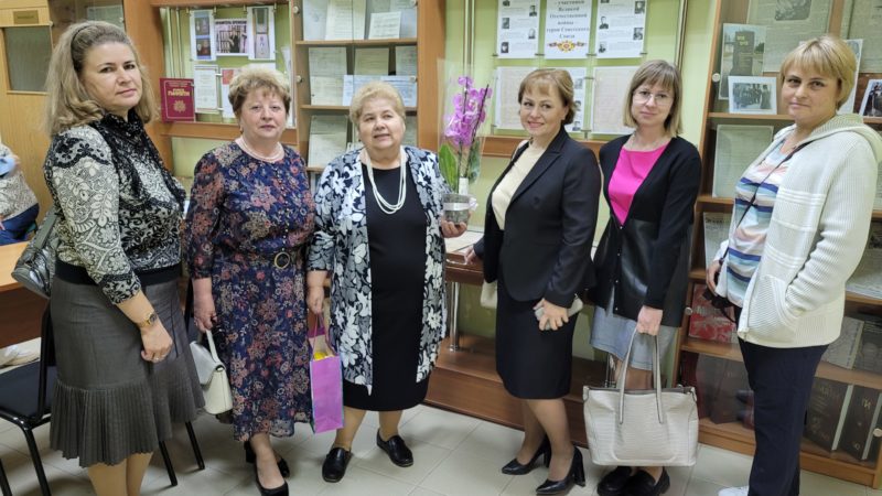 Рузские архивисты поздравили коллег из Можайского архива с 100-летним юбилеем
