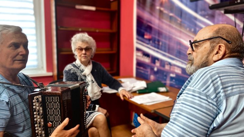 В Тучковском ЦКиИ пели под гармонь