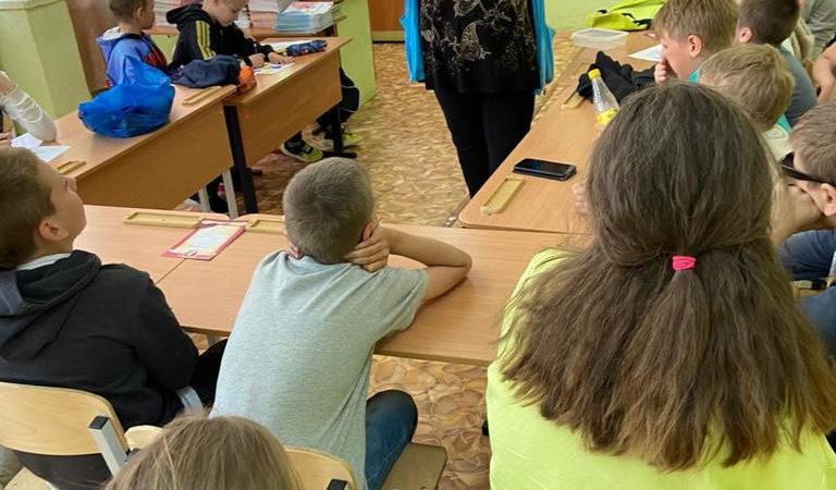 Орешковские школьники показали отличные знания сказок Пушкина