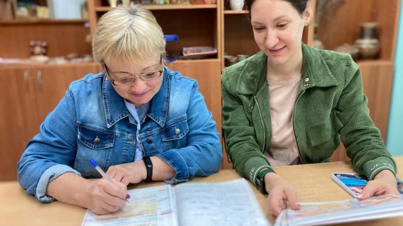 Долглолеты Рузского округа изучают английский язык