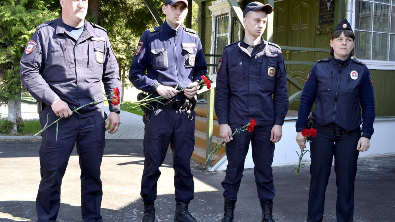 В Рузе полицейские и ветераны службы почтили память погибших сотрудников органов внутренних дел
