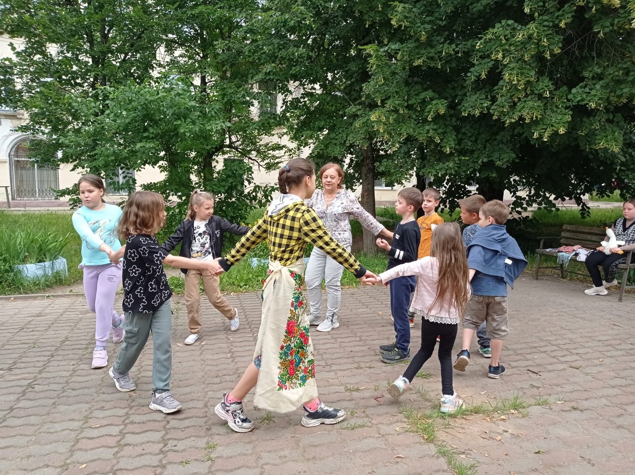 Тучковские библиотекари возродили старинные игры | 29.06.2023 | Руза -  БезФормата