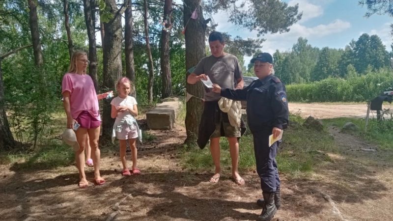 Спасатели ГКУ МО «Мособлпожспас» провели профилактические мероприятия на водоемах