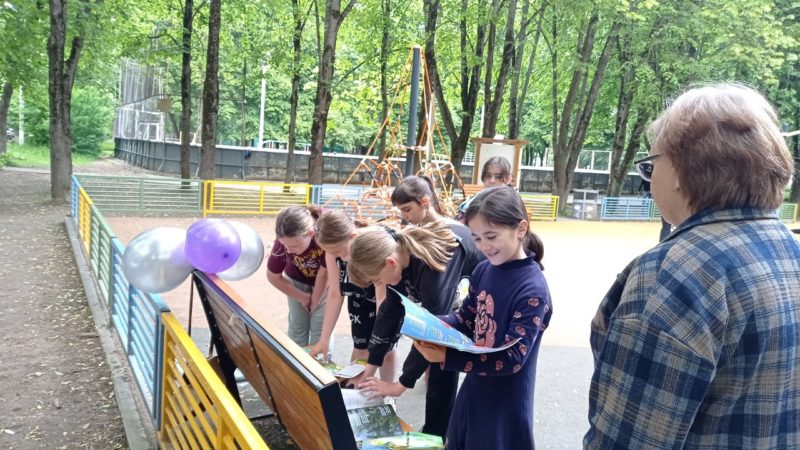 На детской площадке в Тучково – не только игры, но и книги